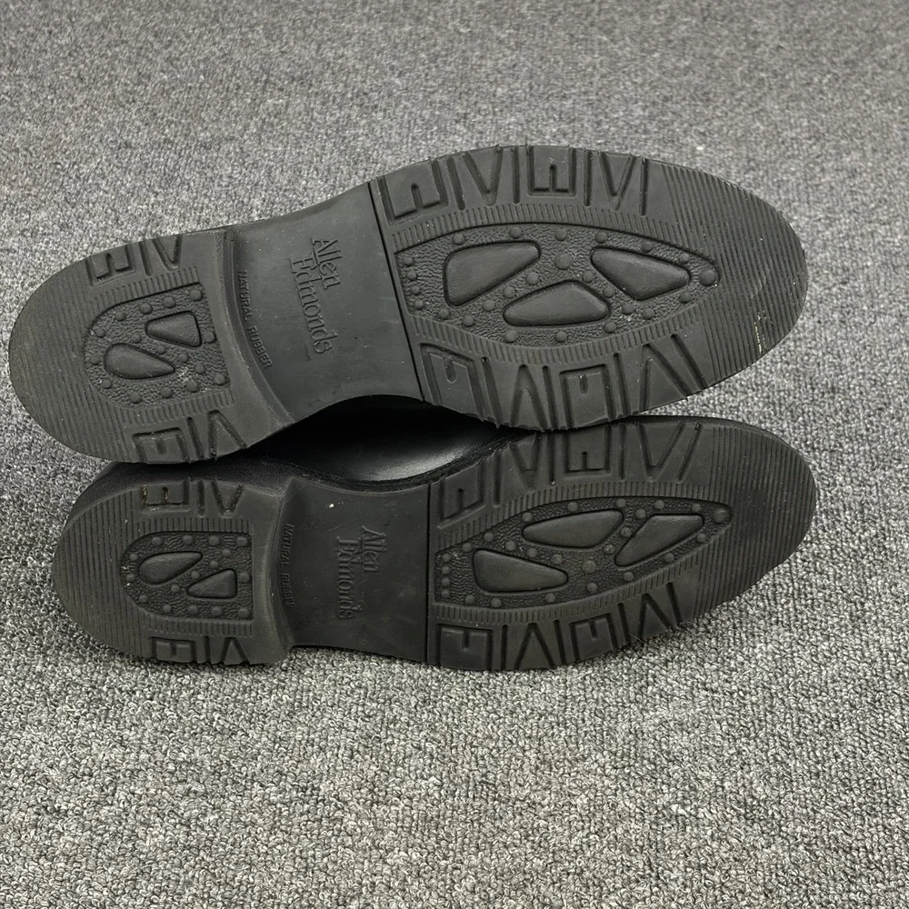 Allen Edmonds owned office tread